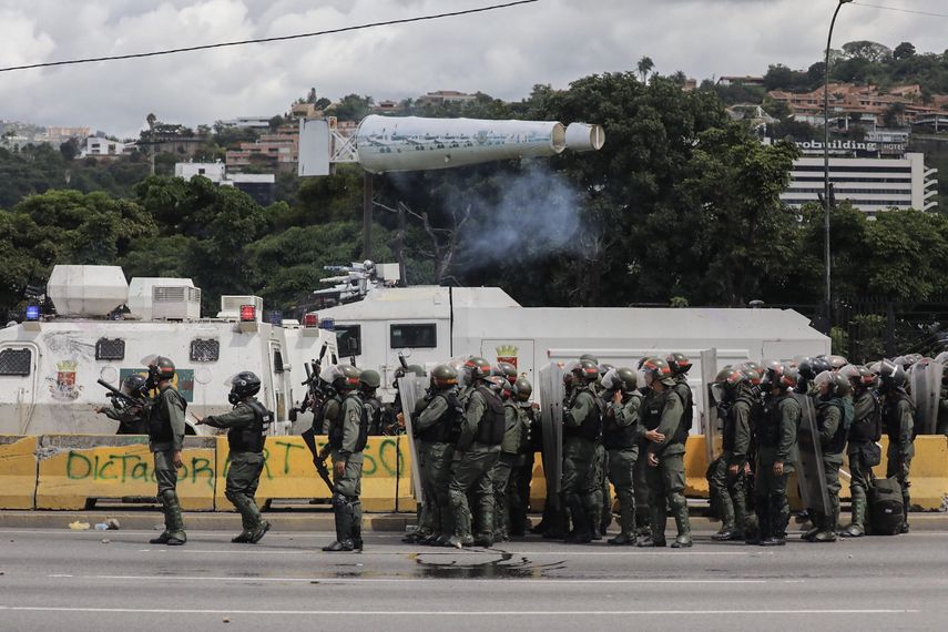 Desde el pasado 1 de abril&nbsp;Venezuela&nbsp;vive una ola de protestas, en contra y favor del Gobierno de Nicolás Maduro, algunas de las cuales han degenerado en hechos de violencia y que han dejado un saldo de 75 muertos y más de mil heridos, según datos de la Fiscalía&nbsp;