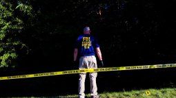 Un agente del FBI investiga en el área del crimen. Imagen referencial. Un agente del FBI investiga en el área del crimen. Imagen referencial.