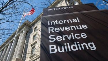 IRS advierte que más de 1.3 millones de estadounidenses aún no han reclamado cerca de 1.2 mil millones de dólares. &nbsp;