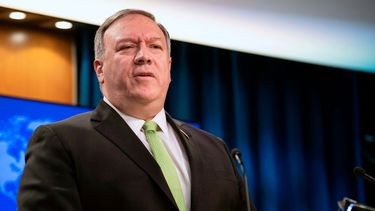   El secretario de Estado de Estados Unidos, Mike Pompeo, habla durante una rueda de prensa en el Departamento de Estado en Washington.  