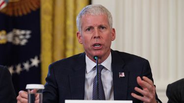 El secretario de Energía de EEUU, Chris Wright, habla durante una reunión con ejecutivos del sector petrolero y gasífero en la Sala Este de la Casa Blanca el 9 de enero de 2026 en Washington, D.C. El secretario de Energía de EEUU, Chris Wright, habla durante una reunión con ejecutivos del sector petrolero y gasífero en la Sala Este de la Casa Blanca el 9 de enero de 2026 en Washington, D.C.