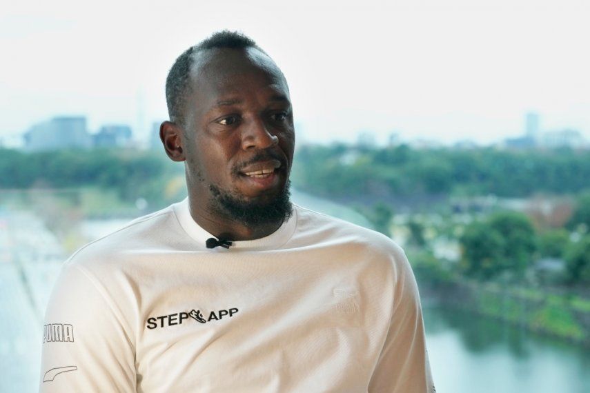 Usain Bolt, el retirado velocista de Jamaica, al brindar una entrevista en Tokio, el 1 de diciembre de 2022.