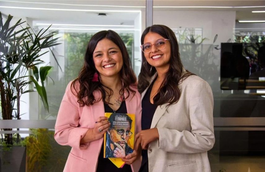 Hijas del periodista ecuatoriano asesinado, Amanda y Tamia Villavicencio.&nbsp;