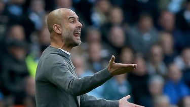 Guardiola aseguró que los grandes equipos necesitan gastar más dinero para comprar buenos jugadores.