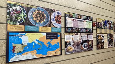 La gastronomía sefardí ocupa un importante lugar en el legado judío en la península ibérica.