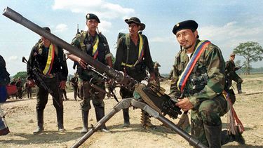 proceso de paz en colombia: dos anos de logros y tropiezos
