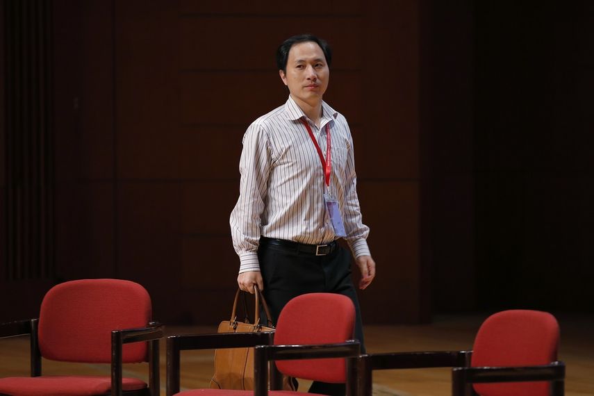 He Jiankui, experto en gen&eacute;tica humana, llega a una conferencia en Hong Kong el 28 de noviembre del 2018.&nbsp;
