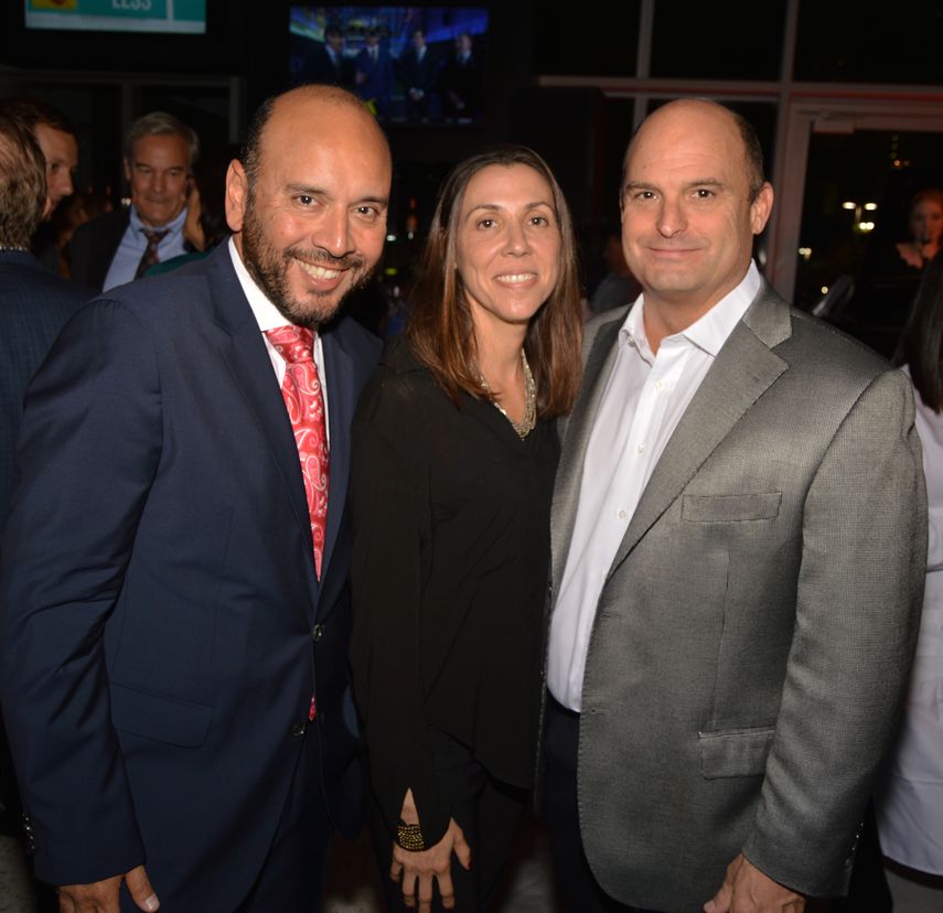 Rafael Villanueva, Elena y Juan Carlos Freyze