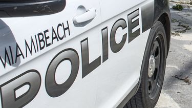 Vista parcial de un auto de la Policía de Miami Beach.