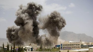Con estas operaciones, el Pentágono sigue intentando evitar que los terroristas aprovechen la guerra civil en el país para ganar terreno.