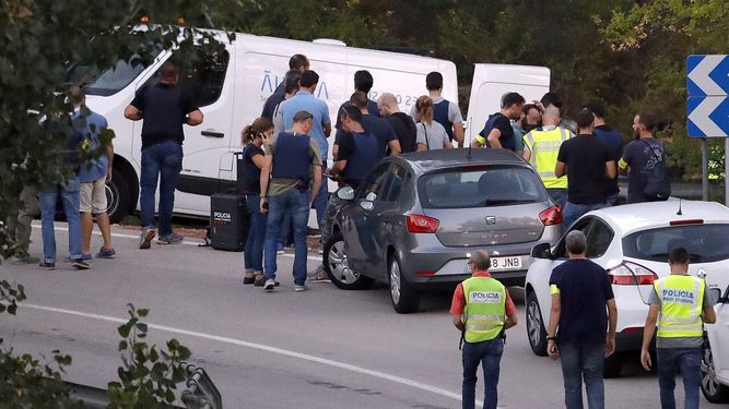Abouyaaqoub fue abatido por disparos de los Mossos dEsquadra en una zona de viñedos situados entre los municipios Sant Sadurní dAnoia y Subirats (Barcelona).