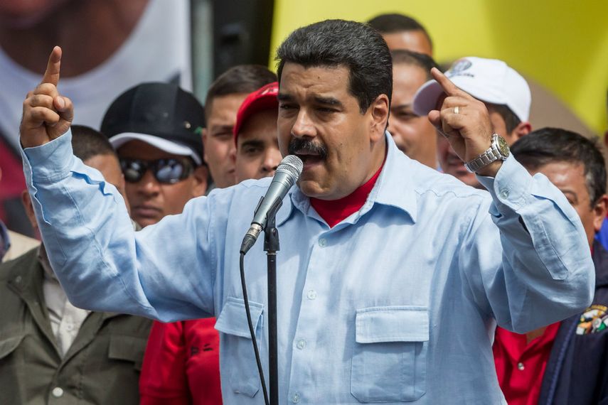 Espero que haya una rectificación pronta de la MUD (...) y no dejen con las sillas vacías a los mediadores internacionales, dijo Maduro (EFE)