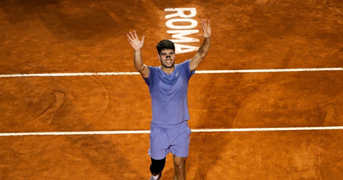 Carlos Alcaraz avanza a octavos de final del Masters de Roma con una sólida victoria