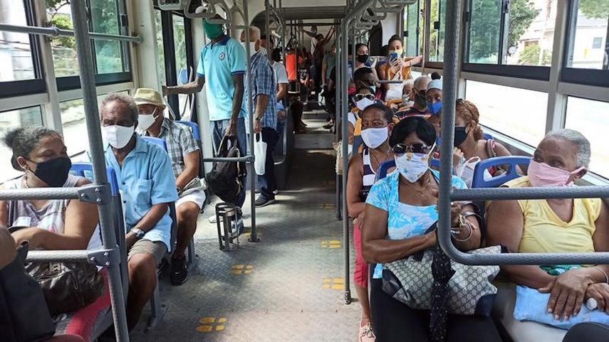 Ómnibus urbano en La Habana, Cuba.&nbsp;