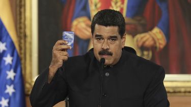 Las Academias Nacionales&nbsp;advirtieron que bajo los actuales&nbsp;términos la propuesta puede interpretarse como maniobra para eliminar todos los poderes de la república.
