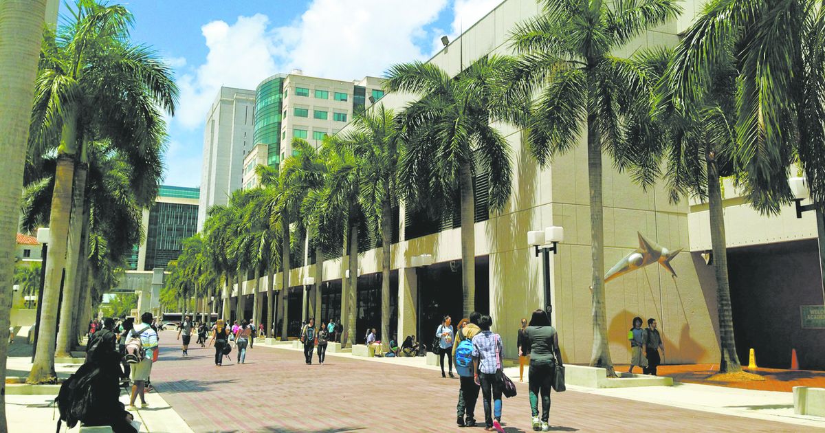 Instituto para la Libertad en las Américas de Miami Dade College organiza charla con Néstor Carbonell