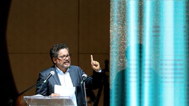 El miembro de las&nbsp;FARC-EP, Luciano Marín Arango, alias Iván Márquez, habla durante el Congreso Nacional de las&nbsp;FARC-EP en Bogotá.