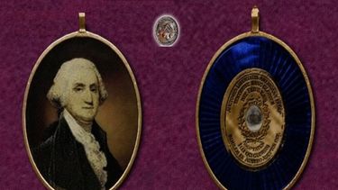 Medallón con la imagen de George Washington enviado por Estados Unidos al Libertador Simón Bolívar en 1825 que usó hasta su muerte