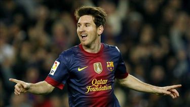El planteamiento táctico del París Saint-Germain pasa por evitar que Messi haga su juego. (EFE)