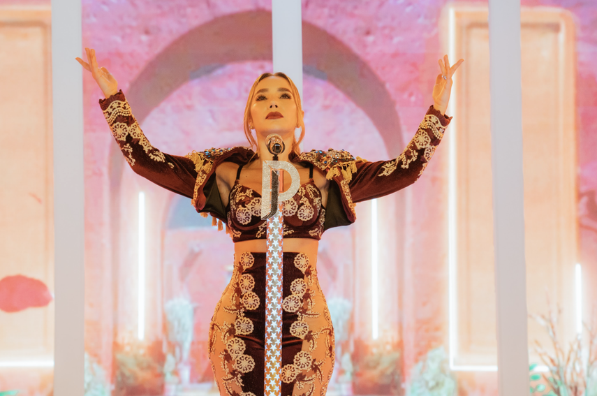 La cantante colombiana estrena Ojalá.