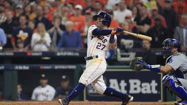 El pelotero, que participó este fin de semana en los dos juegos de&nbsp;Grandes Ligas&nbsp;en Monterrey, México, ante los Angelinos&nbsp;se ha enfocado en ayudar a los niños porque se refleja en ellos en la búsqueda de perseguir los sueños.