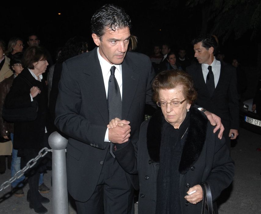 El actor Antonio Banderas y su madre Ana Banderas.