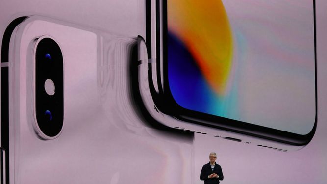 ¿Cuánto debes trabajar en tu país para comprar el iPhone X?