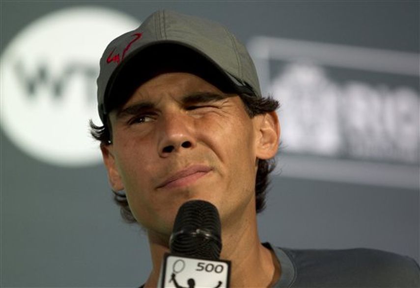 El tenista español Rafael Nadal escucha una pregunta durante una conferencia de prensa antes del inicio del Abierto de Río de Janeiro, el viernes 14 de febrero de 2014. El torneo comienza el sábado.