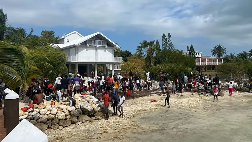 Arriban unos 140 inmigrantes haitianos a Cayos de la Florida