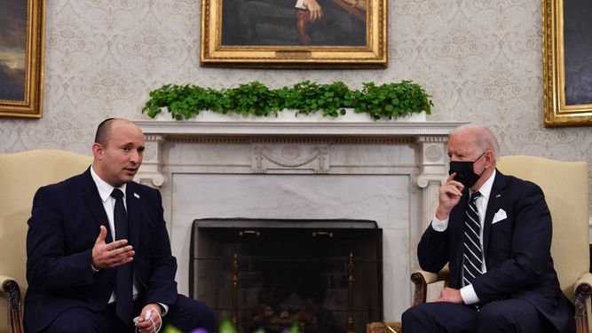 El presidente Joe Biden y el primer ministro deI srael Naftali Bennett durante un encuentro en la Casa Blanca.