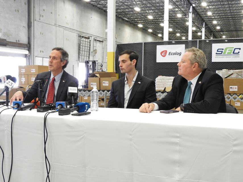 Sean Callahan, vicepresidente ejecutivo de Catholic Relief Services,&nbsp; Jeremy Lewin, subsecretario de Estado interino de Asistencia Exterior, Asuntos Humanitarios y Libertad Religiosa y Mike Hammer, encargado de Negocios de la Embajada de Estados Unidos en Cuba.&nbsp;