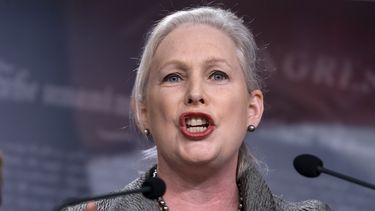 La senadora Kirsten Gillibrand, demócrata por Nueva York, durante una conferencia de prensa el 5 de mayo de 2022 en el Capitolio, en Washington.&nbsp;