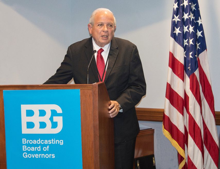 El nombramiento oficial tuvo lugar en la sede de la Junta de Gobernadores de Radiodifusión de Estados Unidos (BBG), en la capital del país.