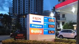 Precio de la gasolina baja en Florida. (archivo) Precio de la gasolina baja en Florida. (archivo)