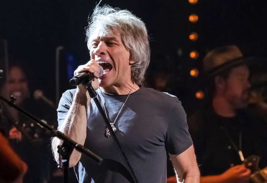 Jon Bon Jovi canta en el 5to concierto anual Love Rocks NYC a beneficio de Gods Love We Deliver
