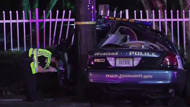 El policía herido fue llevado al hospital.&nbsp;
