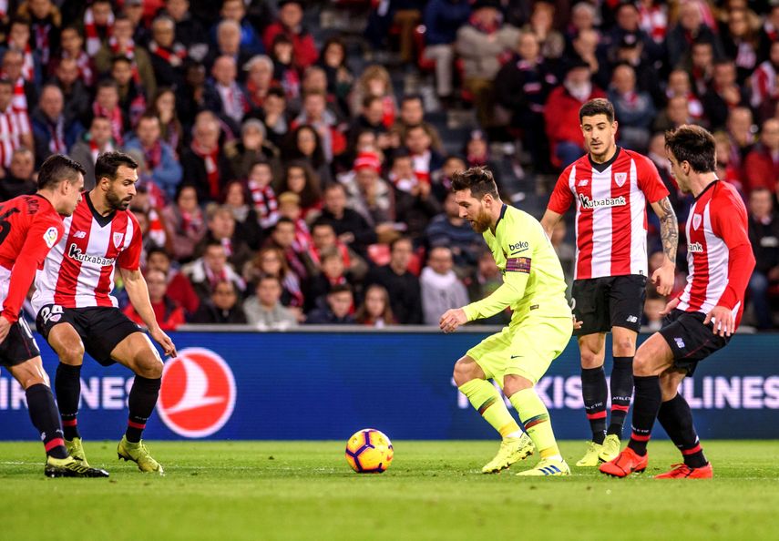 El Barsa estuvo buscando el campo rival sin ambages con balón sobre todo por el lado de Semedo, lo mejor salió de las botas de Messi.