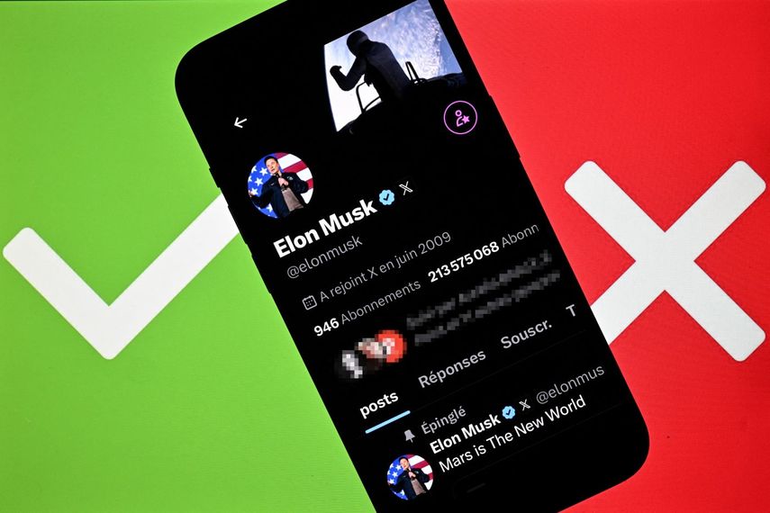 Imagen alegórica de Musk en la aplicación de la red X en un celular.