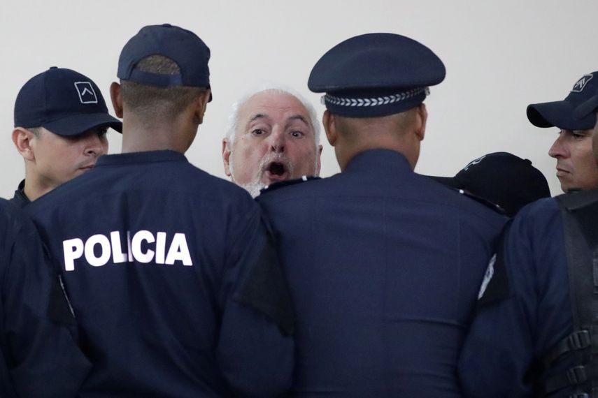 Martinelli volvió a asegurar que el presidente panameño, Juan Carlos Varela, ha manipulado el caso en su contra