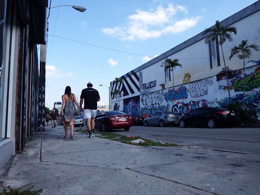 El área de Wynwood está siendo afectada por la posible presencia del mosquito que transmite el zika. (JESÚS HERNÁNDEZ)