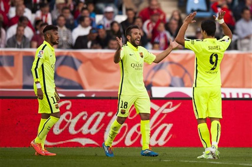 El uruguayo, quien entró como suplente, quien sirvió dos asistencias para los goles del triunfo 2-1 sobre Almería. (AP)
