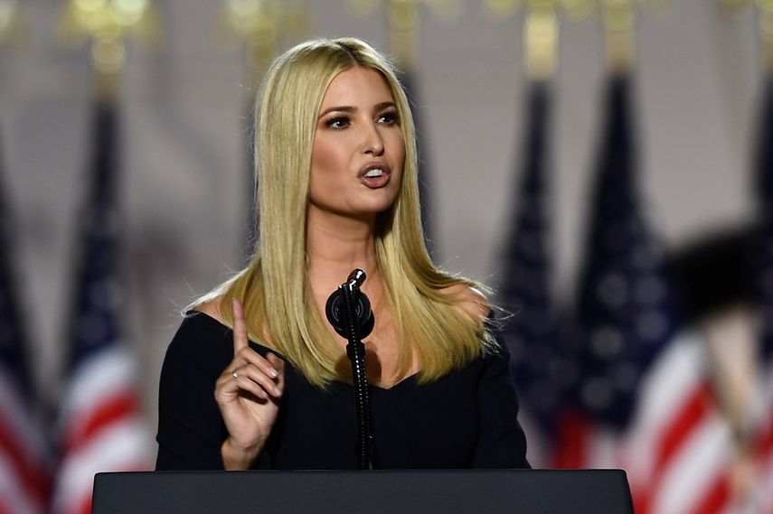 Ivanka Trump, hija y asesora del presidente 45 de los Estados Unidos, habla durante el último día de la Convención Nacional Republicana desde el Jardín Sur de la Casa Blanca el 27 de agosto de 2020 en Washington, DC. Ivanka rentó un apartamento en un edificio con forma de pirámide en Miami.&nbsp;