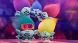 Detrás de su propuesta visual hipnótica llena de colores psicodélicos, personajes histriónicos, música pop, coreografías alucinantes y mucha azúcar, el guion de Trolls Band Together explora temas que están a la orden del día