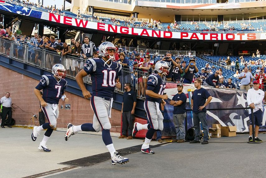 Los Patriots salen a defender su título en medio de la polémica. (Reuters)