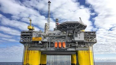 Imagen de una plataforma de extracción de petróleo.