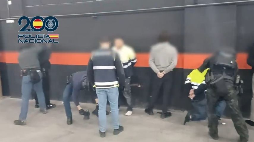 La Policía Nacional desarticuló en dos naves de Madrid una red prestadora de servicios para el tráfico internacional de cocaína