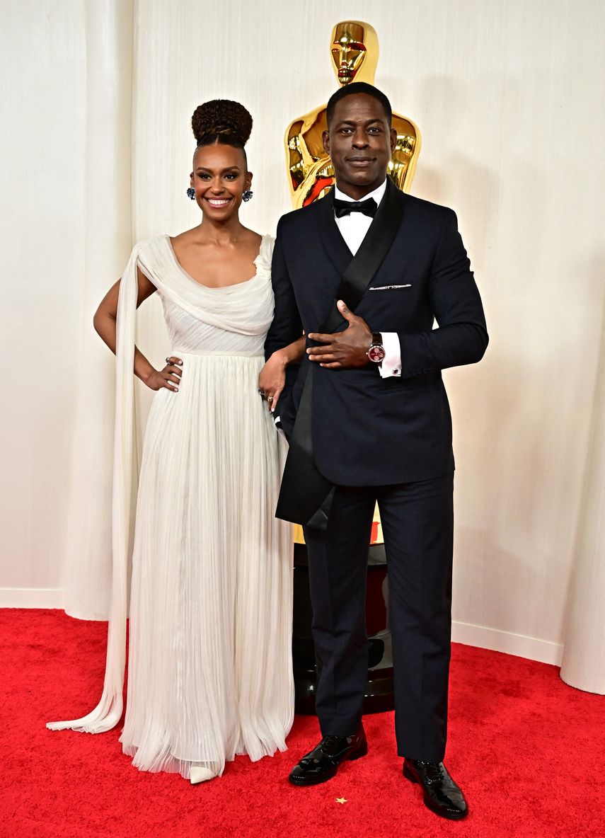 El actor estadounidense Sterling K. Brown y su esposa, la actriz Ryan Michelle Bathe, asisten a la 96a edición anual de los Premios de la Academia en el Dolby Theatre de Hollywood, California, el 10 de marzo de 2024. &nbsp;