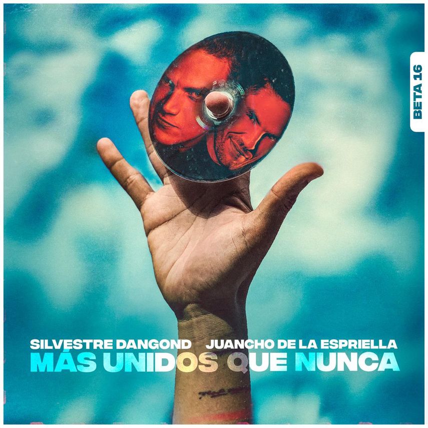 Portada del álbum Más unidos que nunca de Silvestre Dangond y  Juancho de la Espriella. 