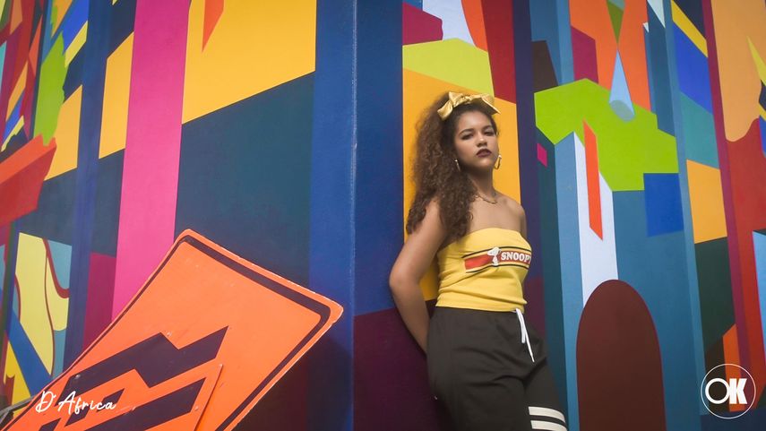 La joven cantante D&Aacute;frica durante la grabaci&oacute;n del video musical Perfect.&nbsp;