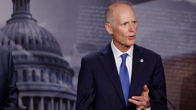 Senador republicano Rick Scott.